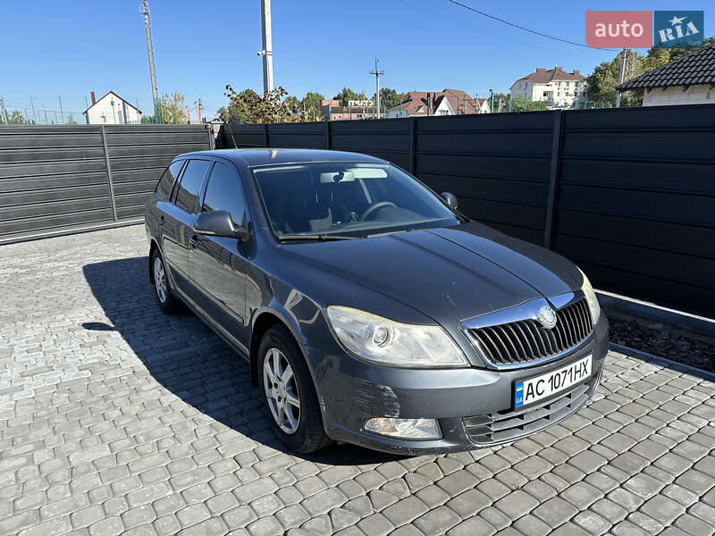 Универсал Skoda Octavia 2009 в Луцке фото 2 Универсал Skoda Octavia 2009 в Луцке