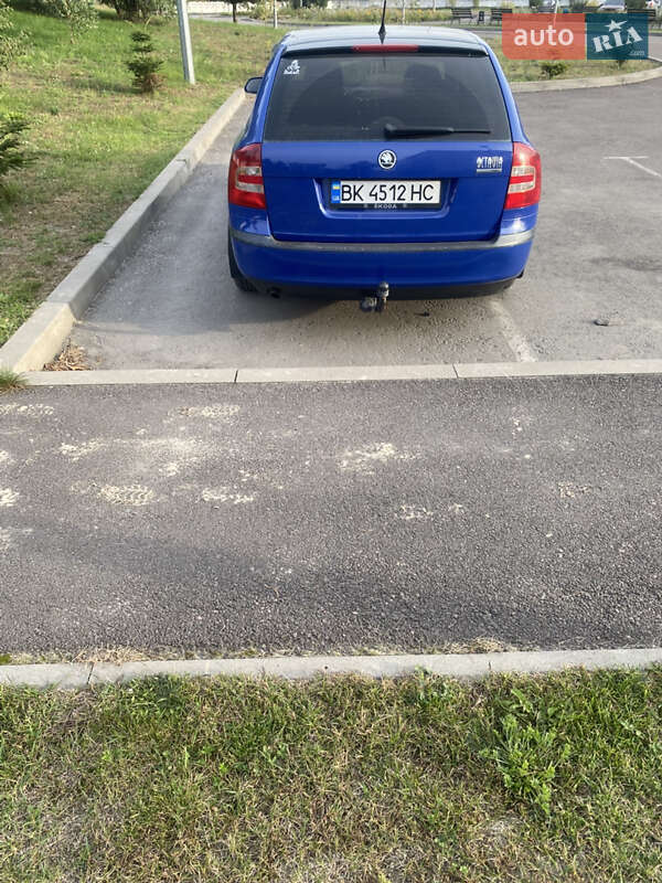 Універсал Skoda Octavia 2006 в Сарнах