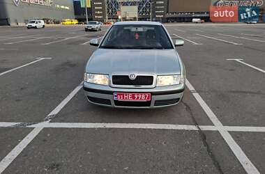 Лифтбек Skoda Octavia 2010 в 
