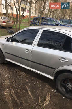 Універсал Skoda Octavia 2001 в  фото 4 Універсал Skoda Octavia 2001 в