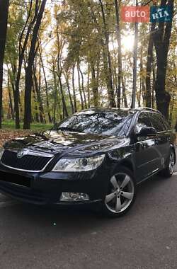 Универсал Skoda Octavia 2011 в Черновцах