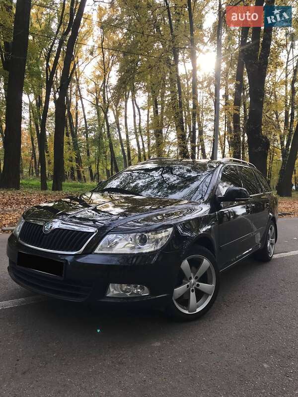 Универсал Skoda Octavia 2011 в Черновцах