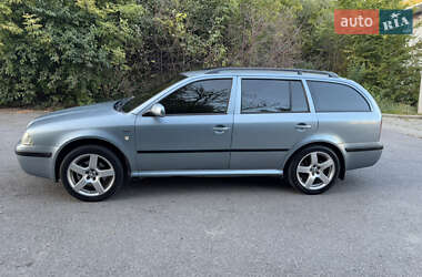 Универсал Skoda Octavia 2002 в 