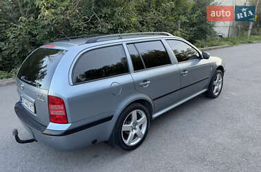 Универсал Skoda Octavia 2002 в 