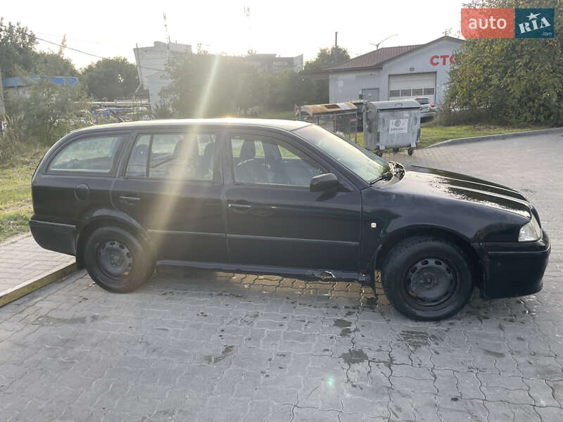Универсал Skoda Octavia 2003 в Львове