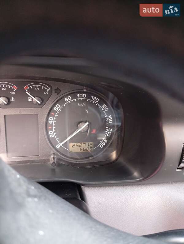 Универсал Skoda Octavia 2004 в Виннице фото 13 Универсал Skoda Octavia 2004 в Виннице