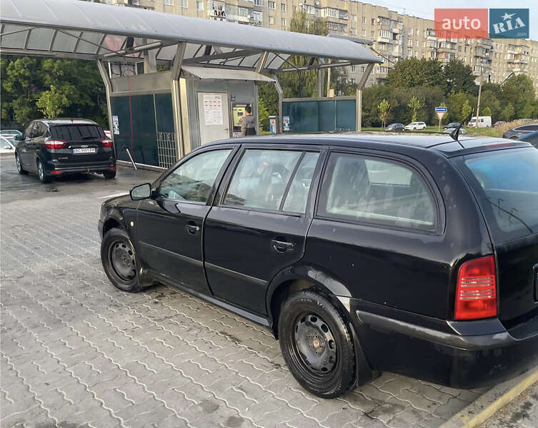 Универсал Skoda Octavia 2003 в Львове