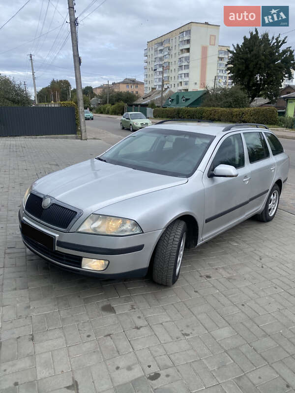 Универсал Skoda Octavia 2006 в Костополе