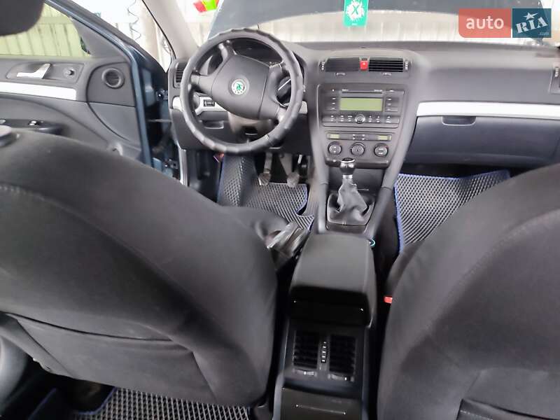 Универсал Skoda Octavia 2006 в Звягеле