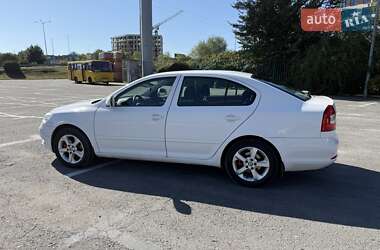 Лифтбек Skoda Octavia 2011 в 