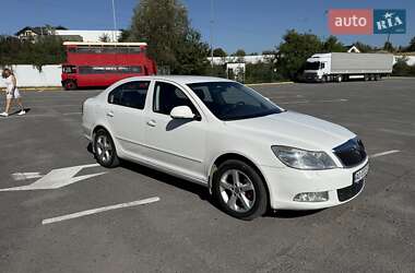 Лифтбек Skoda Octavia 2011 в 