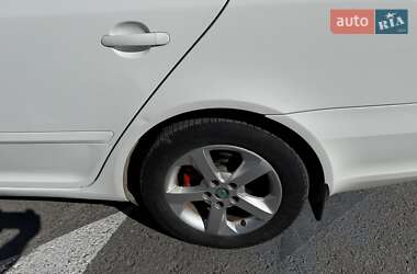 Лифтбек Skoda Octavia 2011 в 