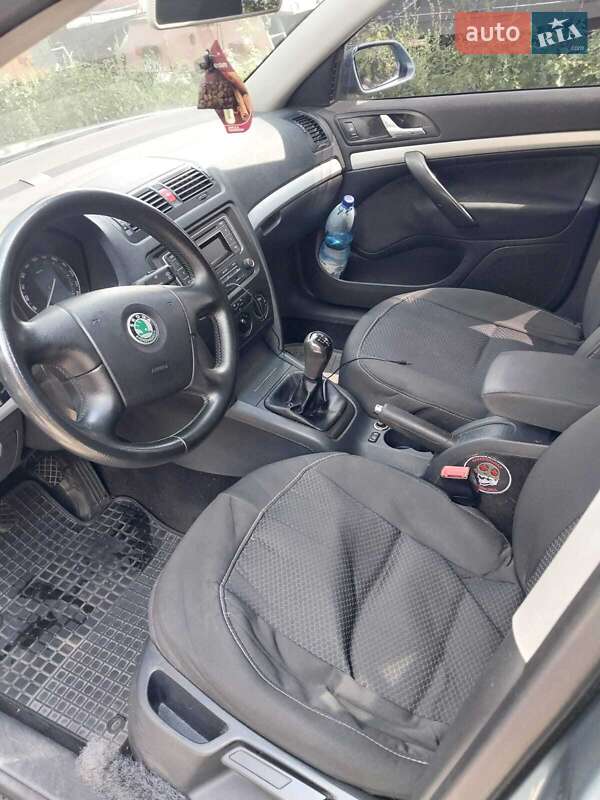 Лифтбек Skoda Octavia 2007 в Киеве фото 3 Лифтбек Skoda Octavia 2007 в Киеве