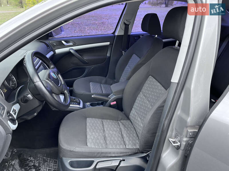 Ліфтбек Skoda Octavia 2010 в Кам'янському фото 9 Ліфтбек Skoda Octavia 2010 в Кам'янському