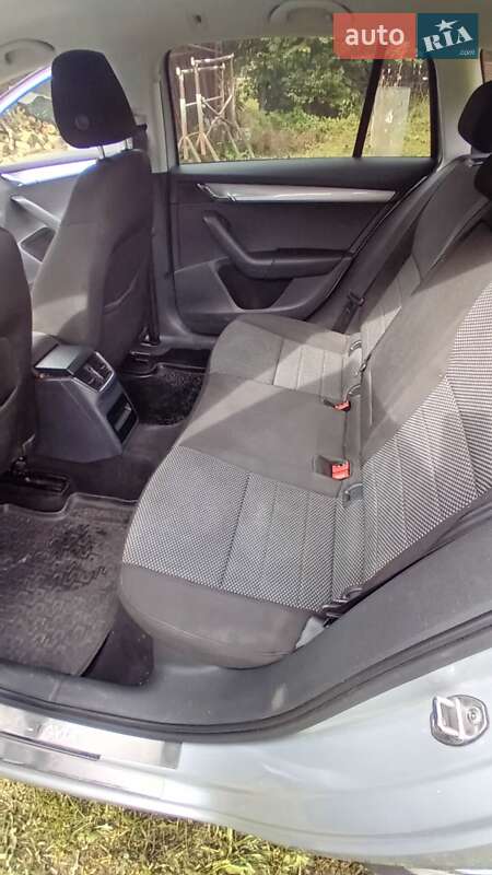 Универсал Skoda Octavia 2014 в Виноградове