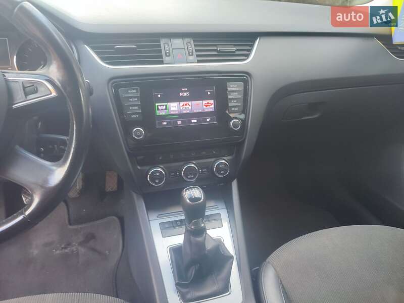 Универсал Skoda Octavia 2013 в Ирпене