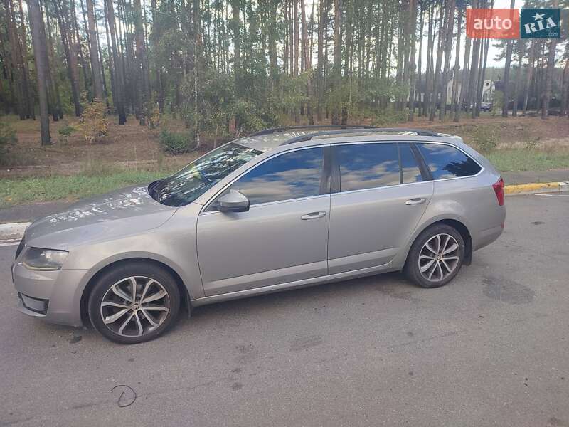 Универсал Skoda Octavia 2013 в Ирпене