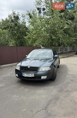 Лифтбек Skoda Octavia 2004 в 