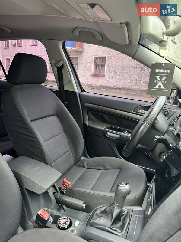 Лифтбек Skoda Octavia 2004 в Киеве