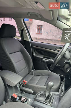 Лифтбек Skoda Octavia 2004 в 