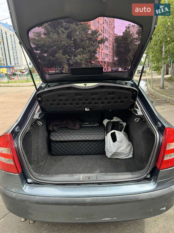 Лифтбек Skoda Octavia 2004 в Киеве
