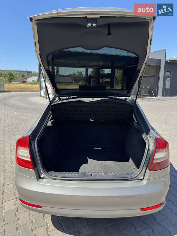 Лифтбек Skoda Octavia 2011 в Кривом Роге фото 14 Лифтбек Skoda Octavia 2011 в Кривом Роге