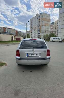 Универсал Skoda Octavia 2001 в 