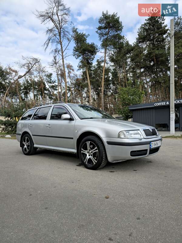 Универсал Skoda Octavia 2001 в Харькове