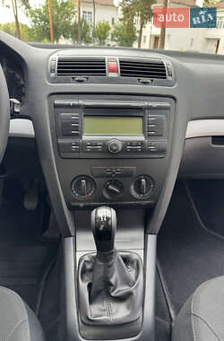 Лифтбек Skoda Octavia 2006 в 