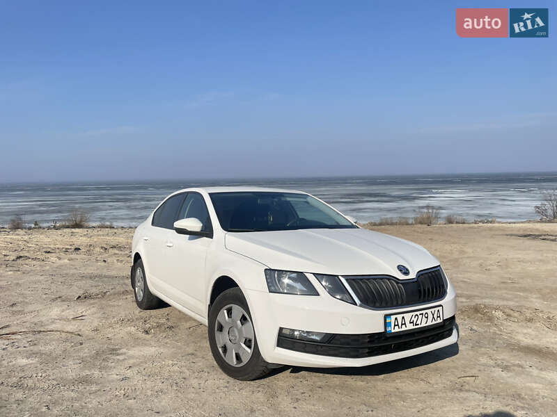 Лифтбек Skoda Octavia 2018 в 