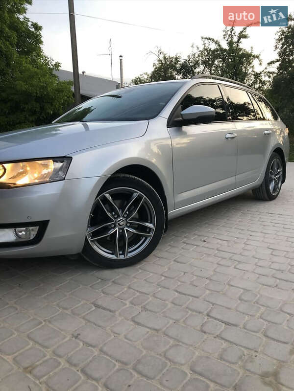 Универсал Skoda Octavia 2015 в Львове