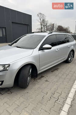 Универсал Skoda Octavia 2015 в 