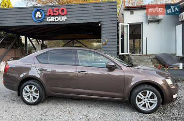 Лифтбек Skoda Octavia 2013 в 