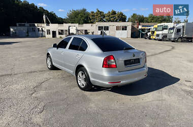 Лифтбек Skoda Octavia 2012 в 