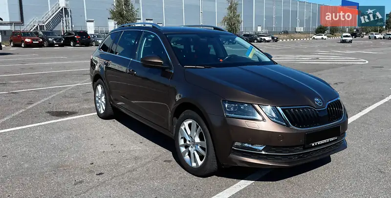 Skoda Octavia 2017 VIN TMBJG9NE2J0198820 фото оголошення 2 з 65