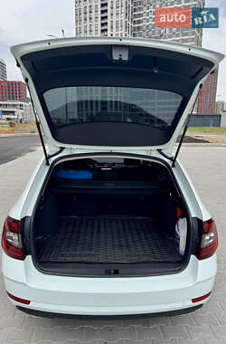 Універсал Skoda Octavia 2019 в 