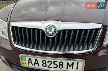 Лифтбек Skoda Octavia 2012 в 