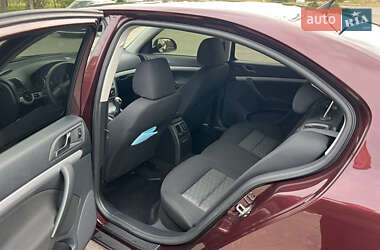 Лифтбек Skoda Octavia 2012 в 