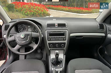 Лифтбек Skoda Octavia 2012 в 