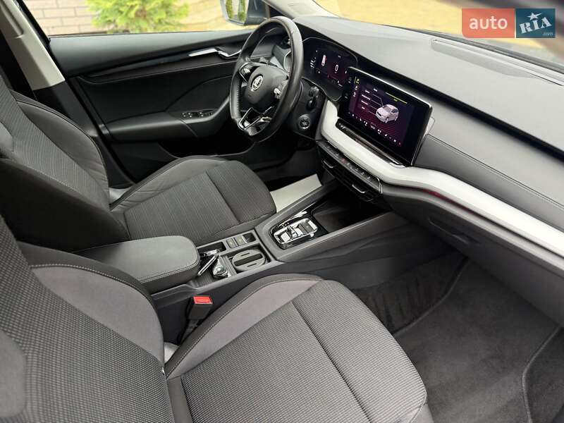 Универсал Skoda Octavia 2021 в Радивилове