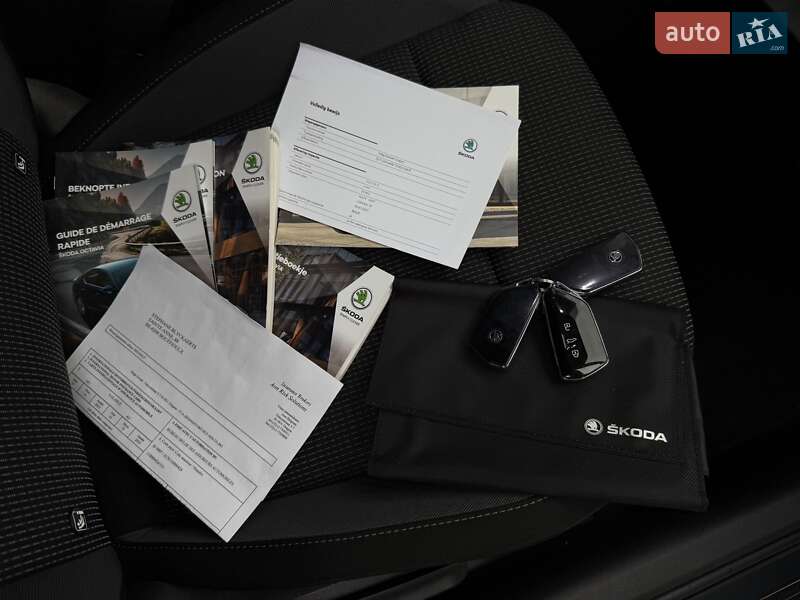 Универсал Skoda Octavia 2021 в Радивилове