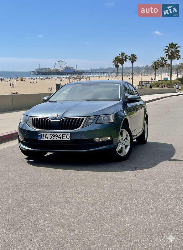 Лифтбек Skoda Octavia 2017 в Кропивницком фото Лифтбек Skoda Octavia 2017 в Кропивницком