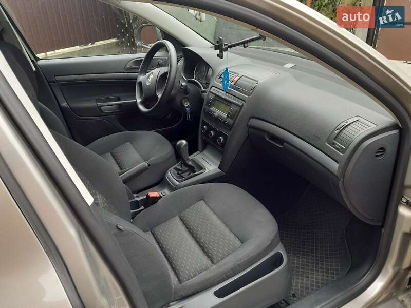 Лифтбек Skoda Octavia 2011 в Бродах фото 13 Лифтбек Skoda Octavia 2011 в Бродах