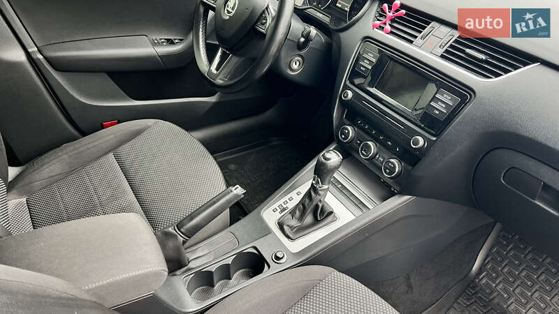 Лифтбек Skoda Octavia 2016 в Кривом Роге