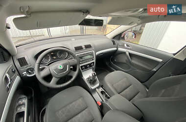 Лифтбек Skoda Octavia 2012 в 