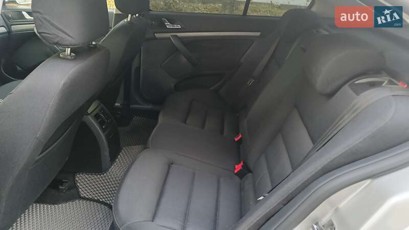Лифтбек Skoda Octavia 2005 в Каменском