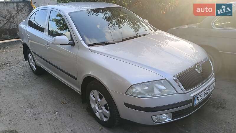 Лифтбек Skoda Octavia 2005 в Каменском