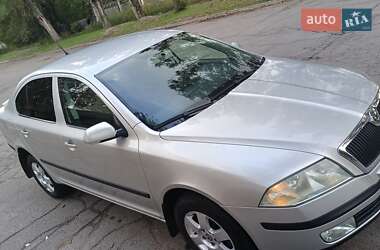 Лифтбек Skoda Octavia 2005 в 