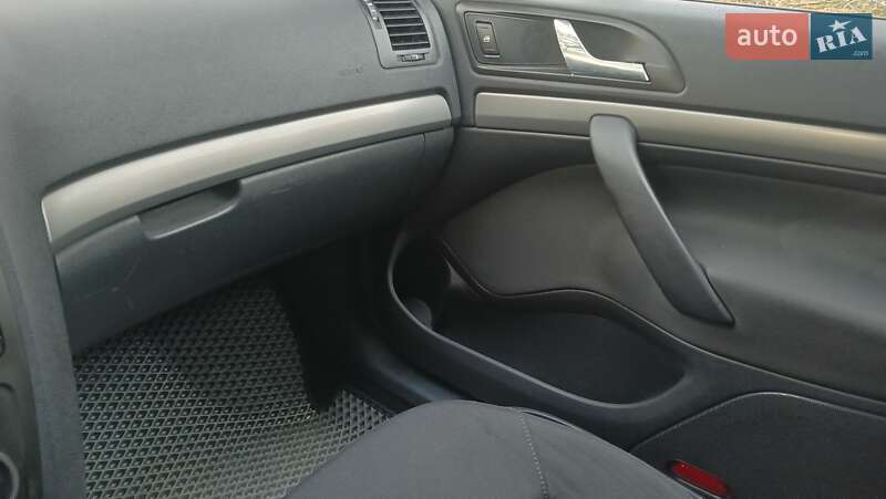 Лифтбек Skoda Octavia 2005 в Каменском