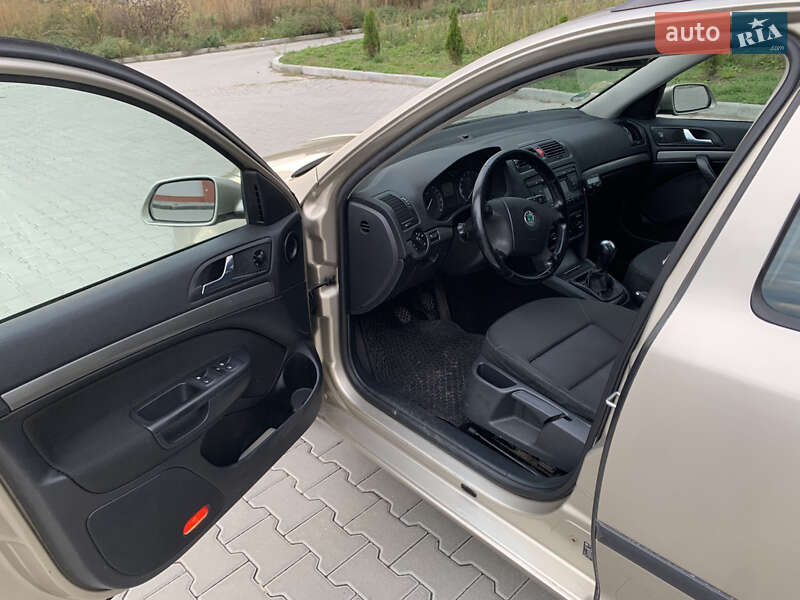 Универсал Skoda Octavia 2006 в Луцке